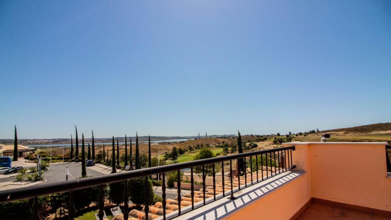 Villas @ Quinta Do Vale Golfe كاسترو ماريم الغرفة الصورة